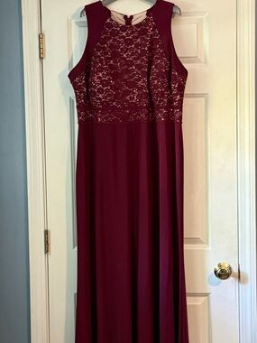 Sleeveless Formal Lace Bodice Maxi Dress - Burgundy